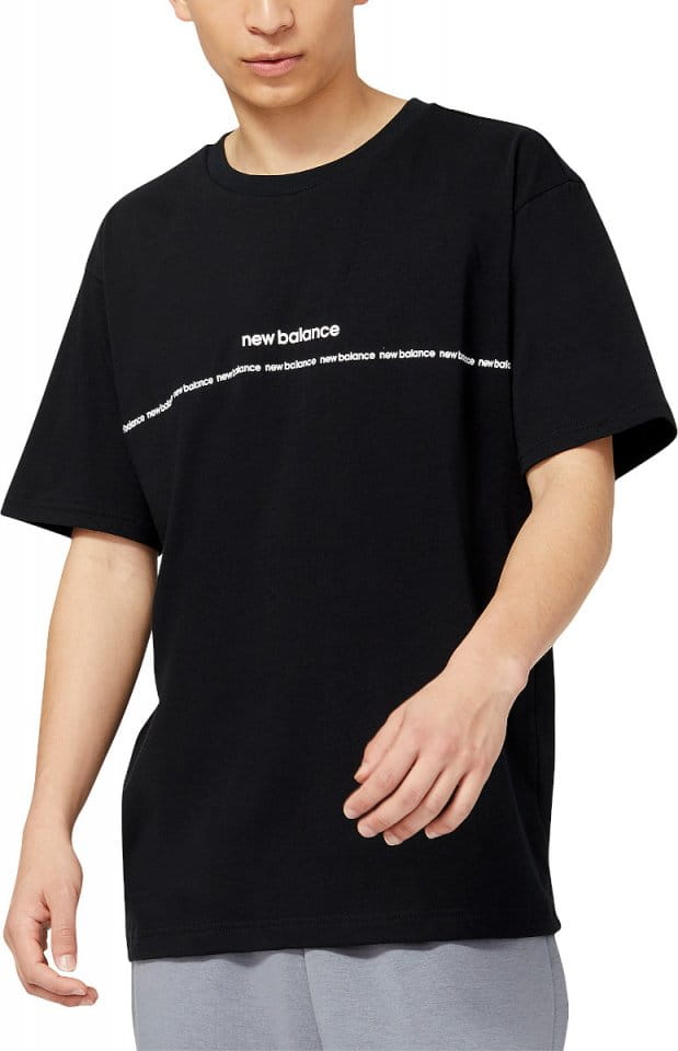 Тениска New Balance NB Essentials Graphic Tee